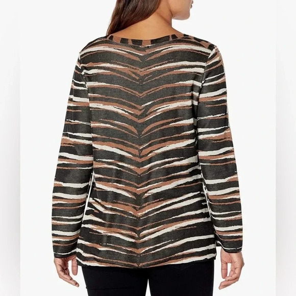 Nic+Zoe Animal Print Mighty Zip Hem Boatneck Pullover Sweater Zipper Accent - Picture 2 of 10